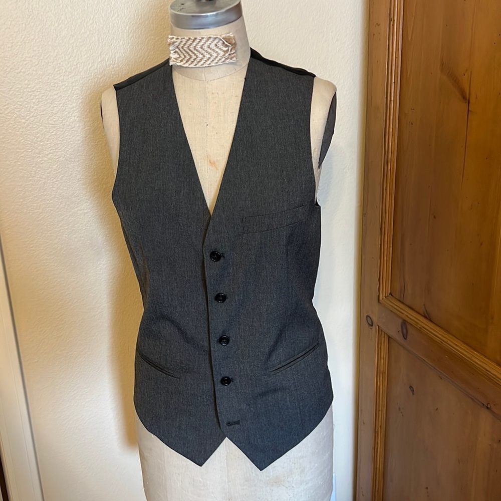 Topman charcoal gray vest size 38. New never worn.